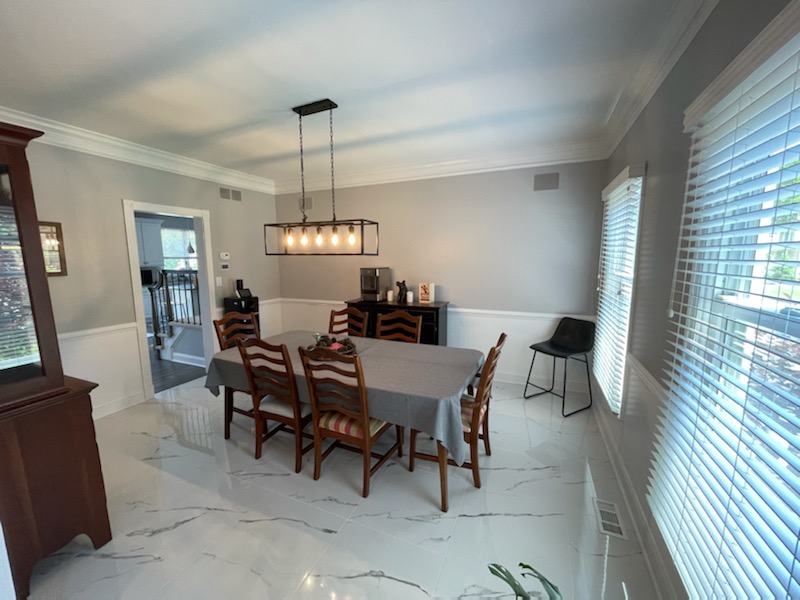 Dining Room, Neutral Paint, Interior Paneling, Interior Trim, Crown Molding, Sherwin-Williams, Delaware Painting, Residential Painting, Interior Painting, Color Consultation, Color Consultant, Remodeling, Expert Painting, 19707