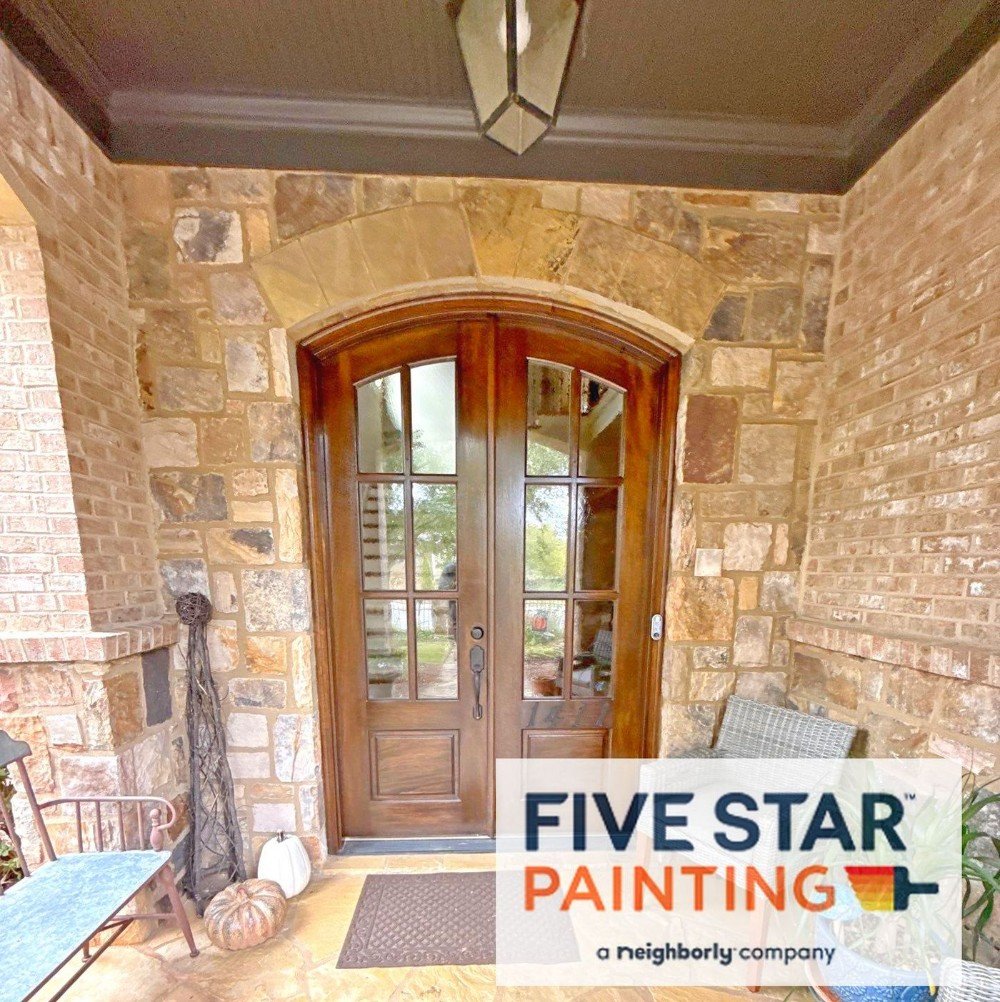 Exterior Front Door & Porch