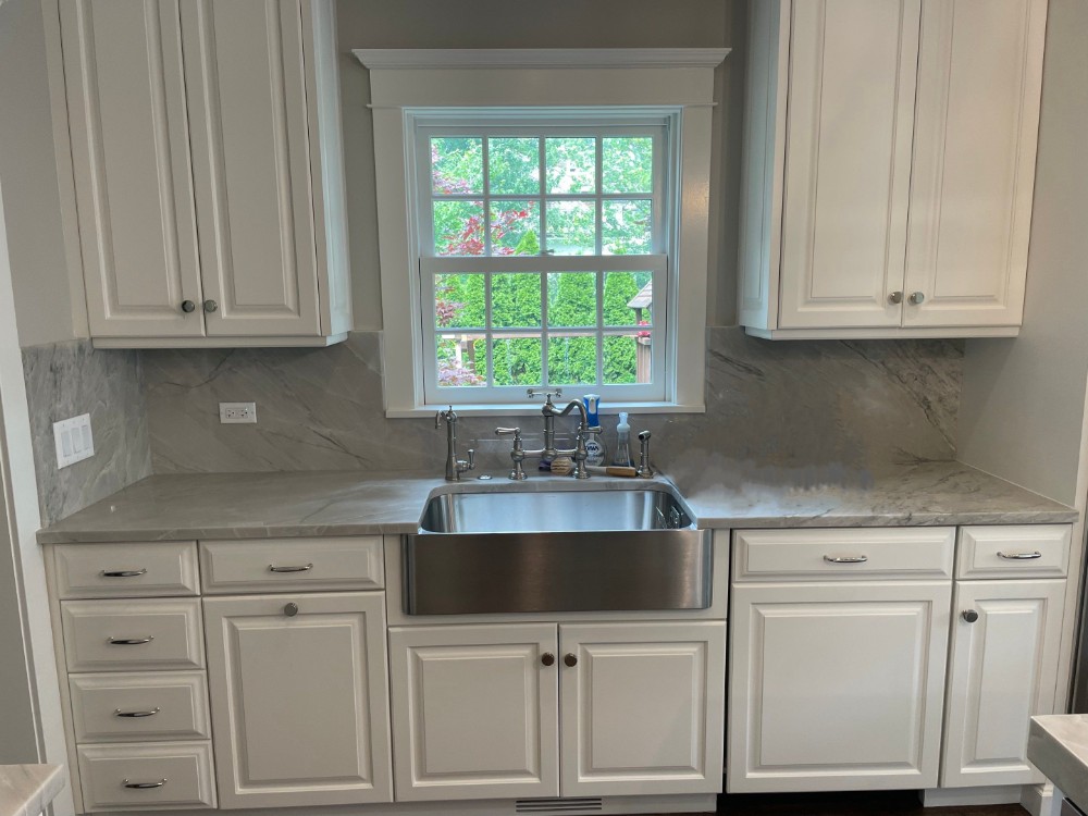 White Kitchen Cabinets
