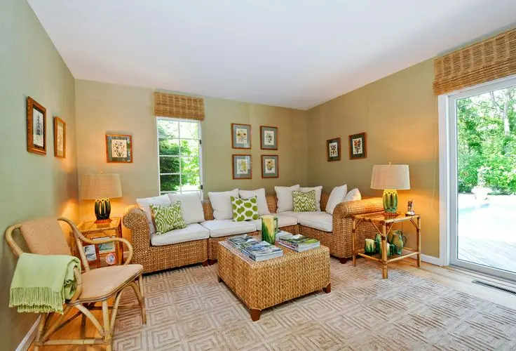 Living room with wicker furniture