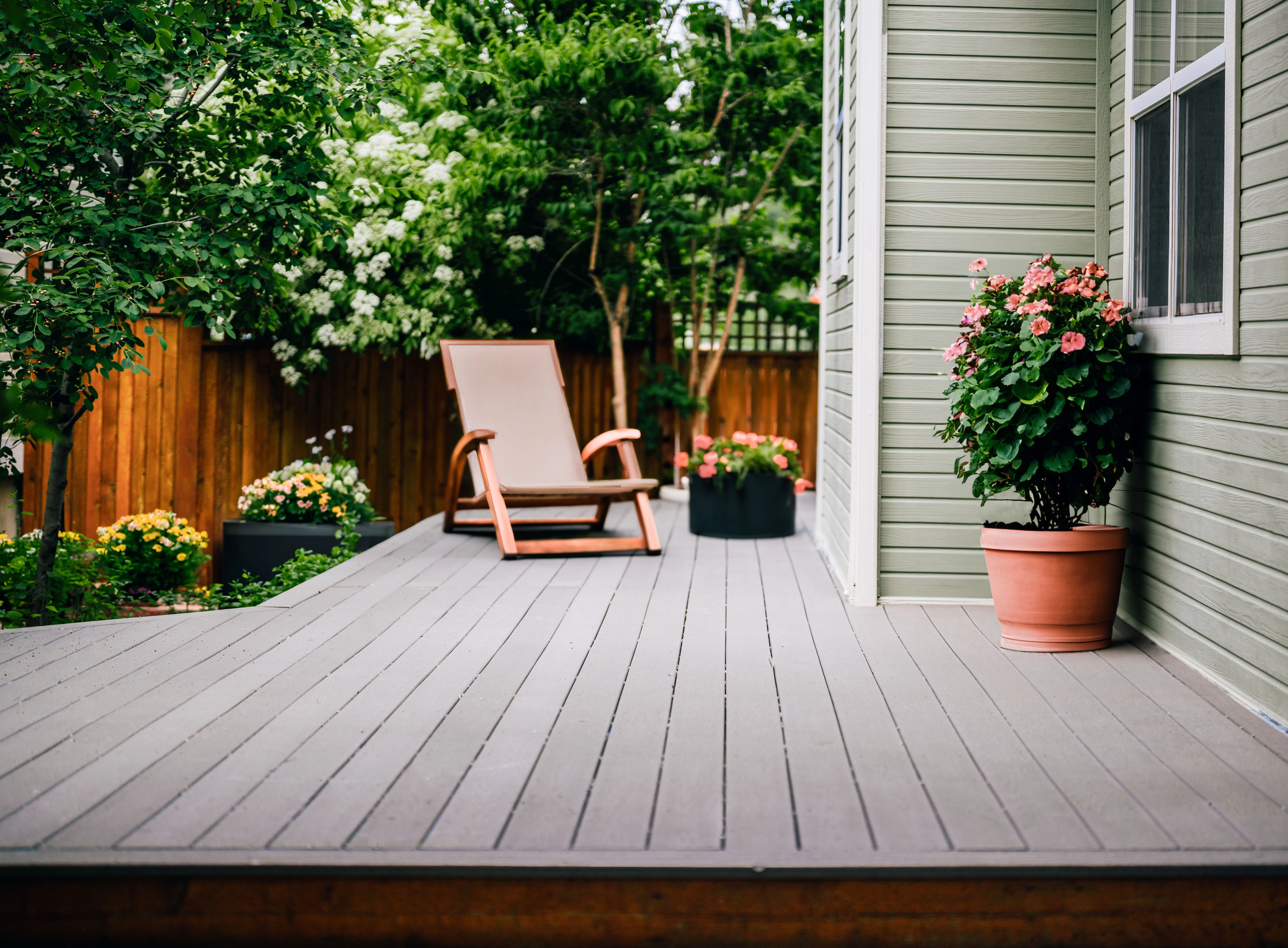 Deck Staining Companies Near Me
