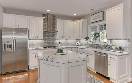 White cabinets after being painted by Five Star Painting.