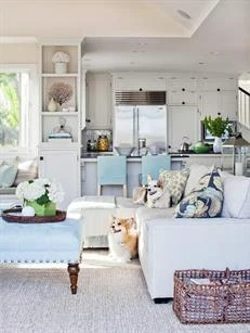 Nice White Room with Clean Decor in Cumming, GA.